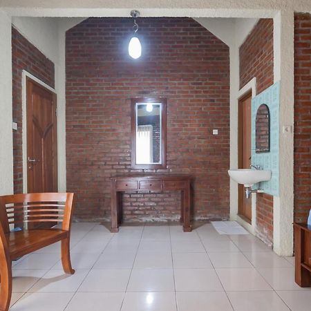 Samakta Guest House Lembang Extérieur photo