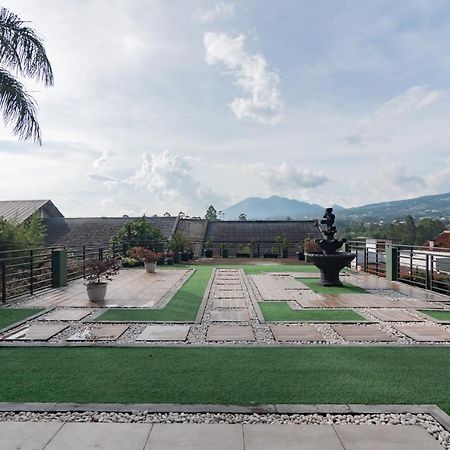 Samakta Guest House Lembang Extérieur photo