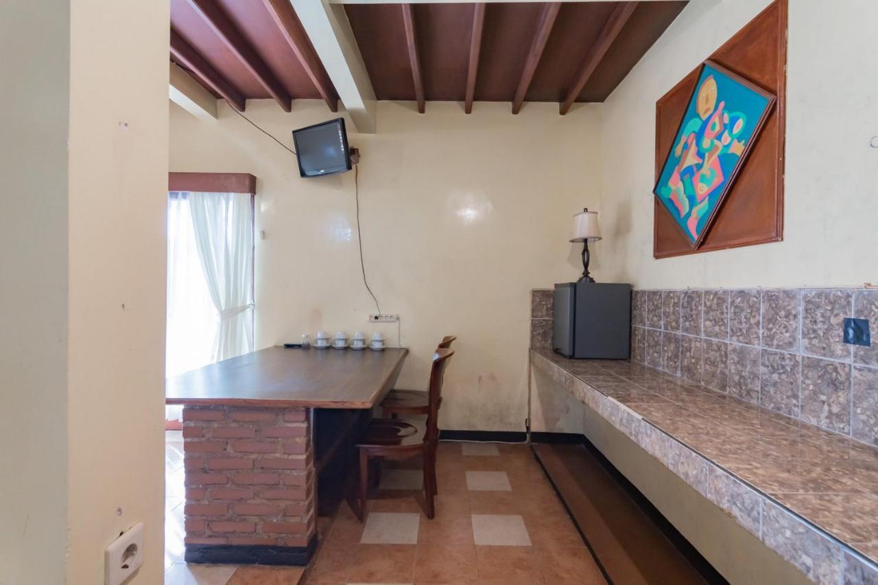 Samakta Guest House Lembang Extérieur photo