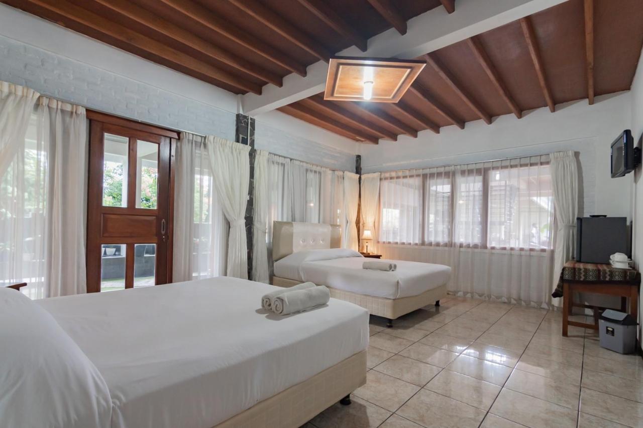 Samakta Guest House Lembang Extérieur photo